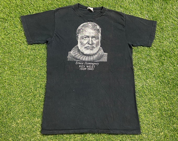 Vintage Ernest Hemingway T Shirt Tee Made USA Journalist Novelist Writer Philosophy Key West Florida 1990s 90s