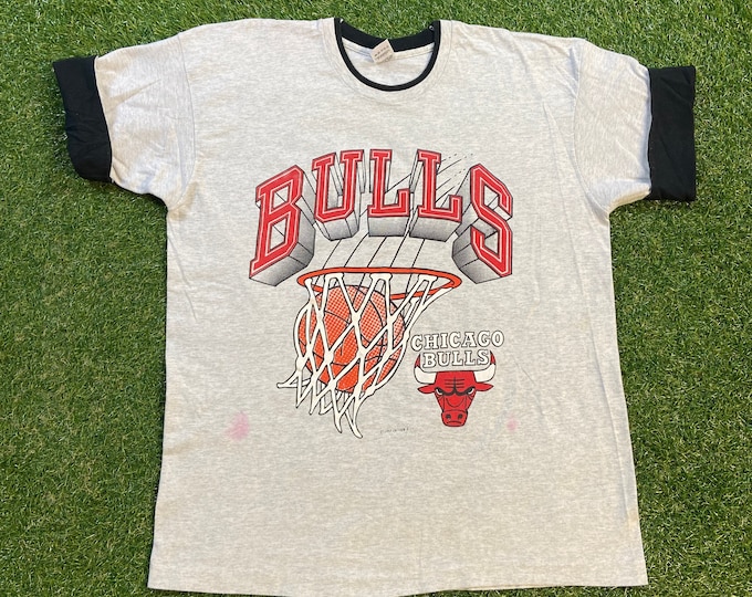 Vintage Chicago Bulls T Shirt Tee Fruit of the Loom Made USA Size Xtra Large XL NBA Basketball Illinois Classic Jordan Champions 1990s 90s