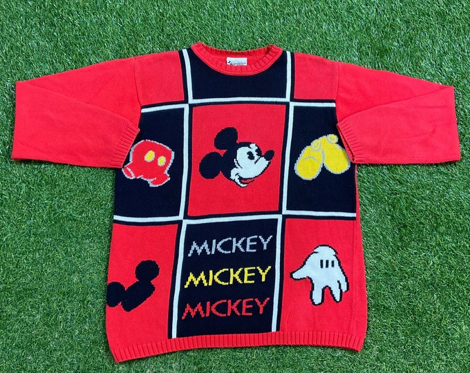 Vintage Mickey Mouse Crewneck Sweater Size Medium M Walt Disney World WDW Magic Kingdom Disneyland Classic Cartoon 1990s 90s