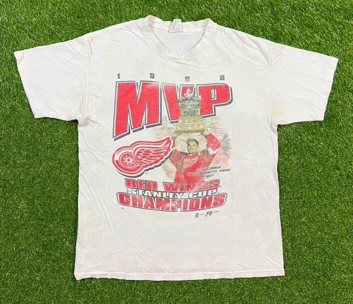Detroit Red Wings 1998 Stanley Cup Champions Youth Large Shirt