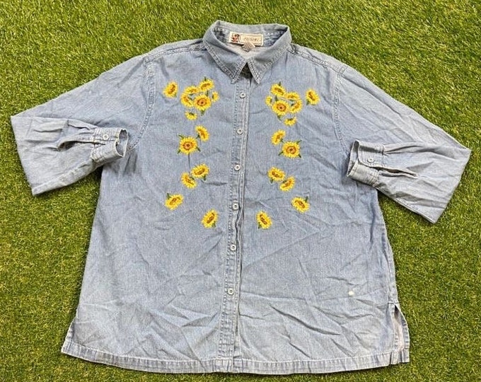 Vintage Sunflowers Button Down Shirt Size Xtra Large XL Flowers Bees Caterpillars Butterflies Nature Plants 1990s 90s