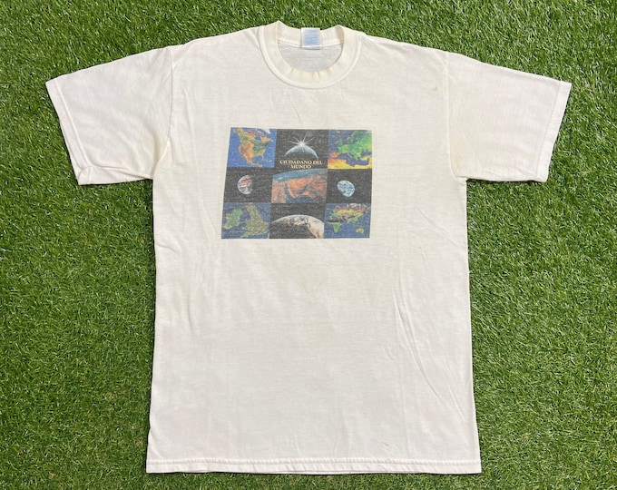 Vintage Ciudadano del Mundo T Shirt Tee Size Medium Global Citizenship Continents United Nations Earth Country Globe Map All Over Print 90s