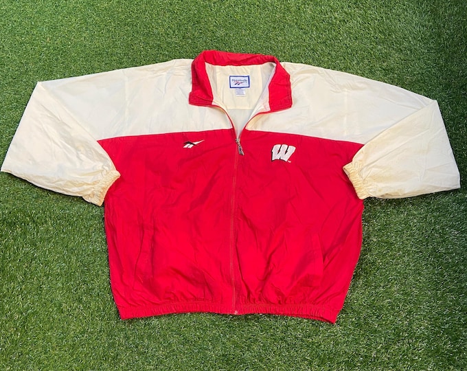 Vintage University of Wisconsin Badgers Windbreaker Jacket Reebok Size XXL 2XL NCAA College Football Pull Over Light Rain Coat Bucky Badger