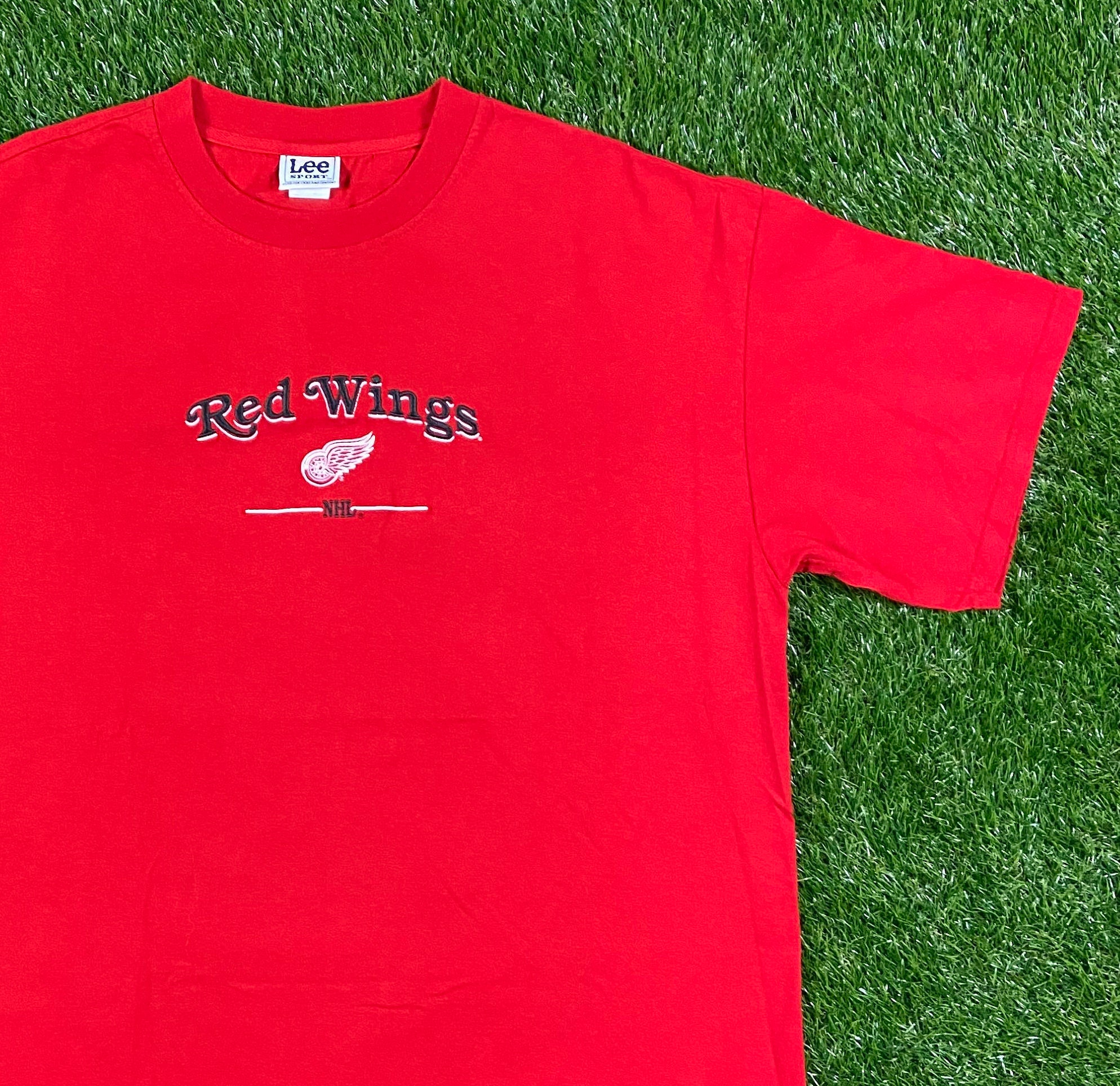 XL Vintage Red Wings Tee