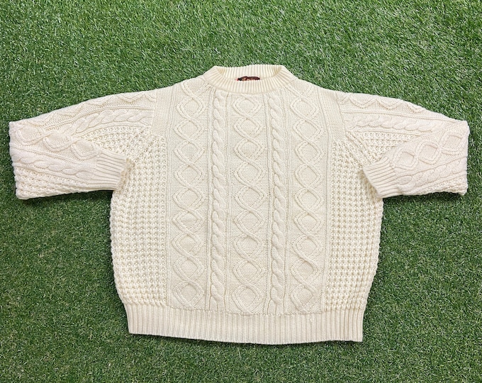 Vintage White Knitted Crewneck Sweater Size Large L Pull Over Quality Comfortable Fit 1980s Original Fall Winter Warm Cozy