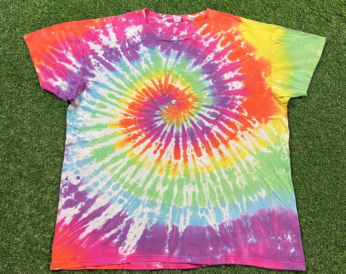 Vintage Tie Dye T Shirt Tee Hanes Made USA Size 4X Hippie Counter Culture Rainbow Reggae Island Vibes 1990s 90s Single Stitch Handmade