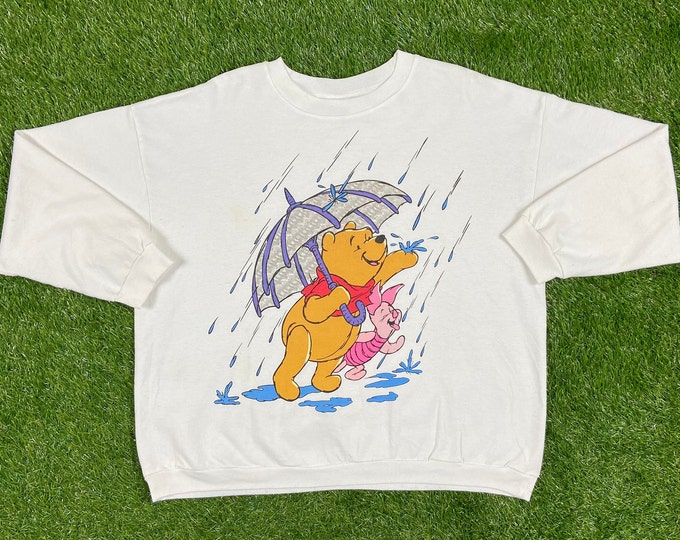 Vintage Winnie the Pooh Bear Crewneck Sweatshirt Xtra Large Walt Disney World 80s 90s XL Wdw Disneyland Disneyana Piglet Oversized Comfy