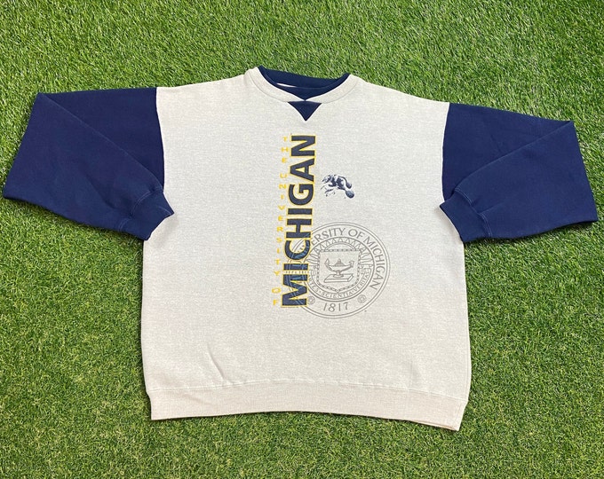 Vintage University of Michigan Wolverines Crewneck Sweatshirt Size Xtra Large XL NCAA College Football Detroit Big House 1990s 90s Pull Over