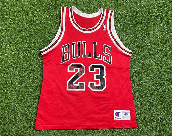 Vintage Chicago Bulls Michael Jordan #23 Jersey Champion Made USA Size Medium M NBA Basketball Air Jordan 1990s 90s