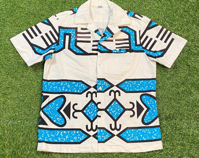 Vintage Multicolor Hawaiian Button Down Shirt Made USA Size Medium M Classic Hawaii Beach Tropical Island 1990s 90s