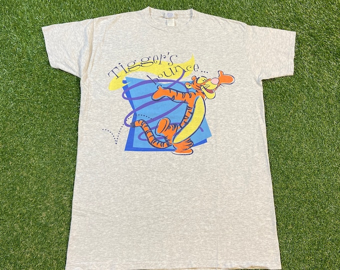 Vintage Tigger T Shirt Tee Made USA Size 2XL XXL Winnie the Pooh Walt Disney Tiger Mickey Mouse Classic Cartoon Disneyland 1990s 90s