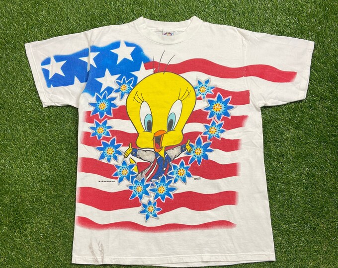 Vintage Tweety Bird USA T Shirt Tee Made USA Size Large L Looney Tunes Sylvester the Cat Warner Bros Classic Cartoon 1990s 90s