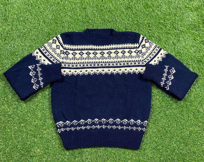 Vintage Blue Knit Crewneck Sweater Size Small S Quality Warm Winter Fashion Pull Over 1980s 80s
