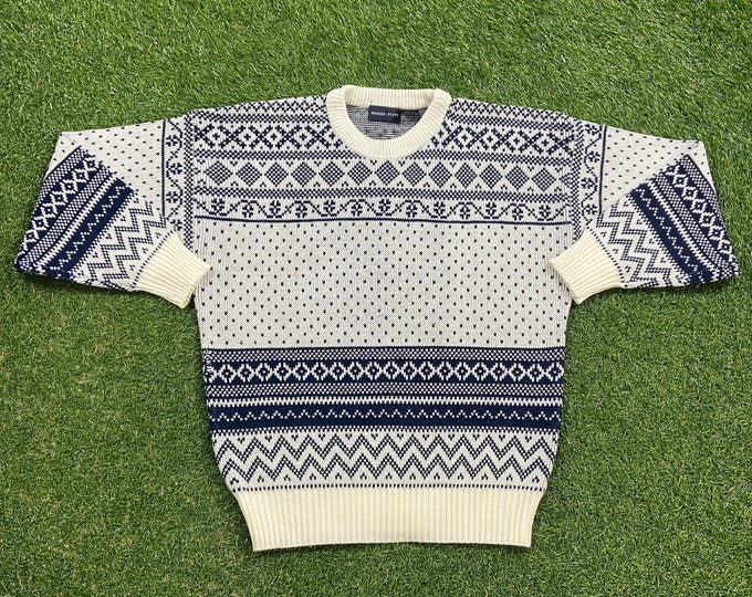 Vintage Blue Knitted Crewneck Sweater Warren Scott Size Large L Pull Over Quality Comfortable Fit 1980s Original Fall Winter Warm Cozy