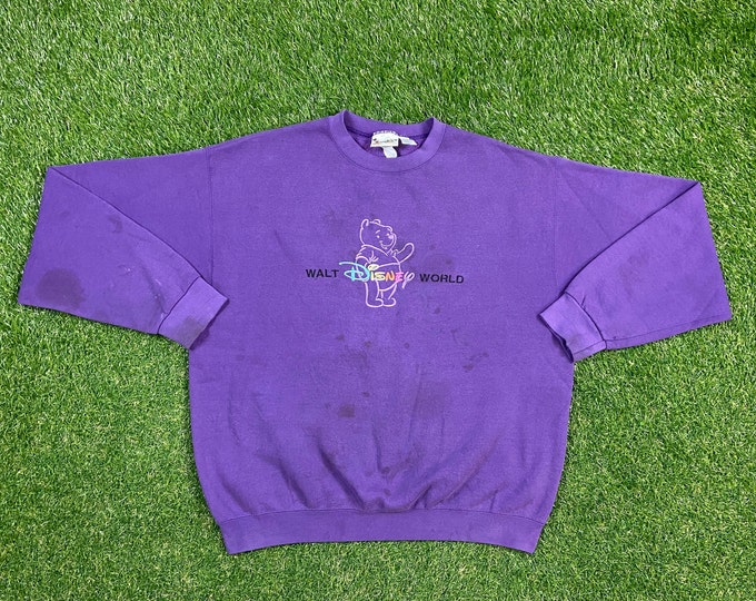 Vintage Winnie the Pooh Bear Crewneck Sweatshirt Size Xtra Large XL Walt Disney World 90s Wdw Disneyland Piglet Tigger Pull Over 1990s