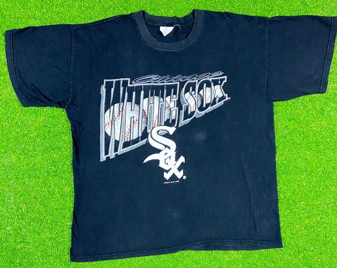 Vintage Chicago White Sox Spell Out T Shirt Tee Competitor Xtra Large Made USA Illinois 1990s MLB 90s Baseball Faded XL Classic