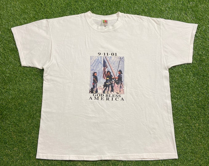 Vintage 9/11 T Shirt Tee Size XXL 2XL Twin Towers World Trade Center Manhattan New York NYC Fire Fighter USA American Flag 1990s 90s