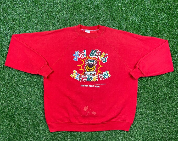 Vintage Yogi Bears Yellowstone Park Crewneck Sweatshirt Sportswear II Made USA Size Xtra Large XL Hanna Barbera Classic Cartoon Pull Over