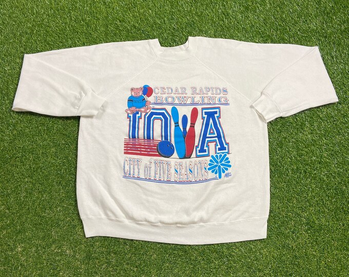 Vintage Cedar Rapids Bowling Crewneck Sweatshirt Made USA Size Large L Iowa 1990s 90s Pull Over Oversized