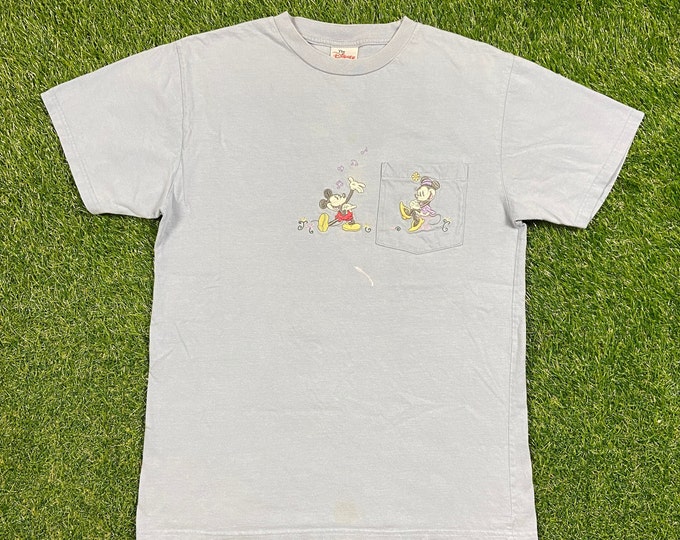 Vintage Mickey & Minnie Mouse T Shirt Tee The Disney Store Size Medium M Disneyland Walt Disney World Magic Kingdom WDW 1990s 90s