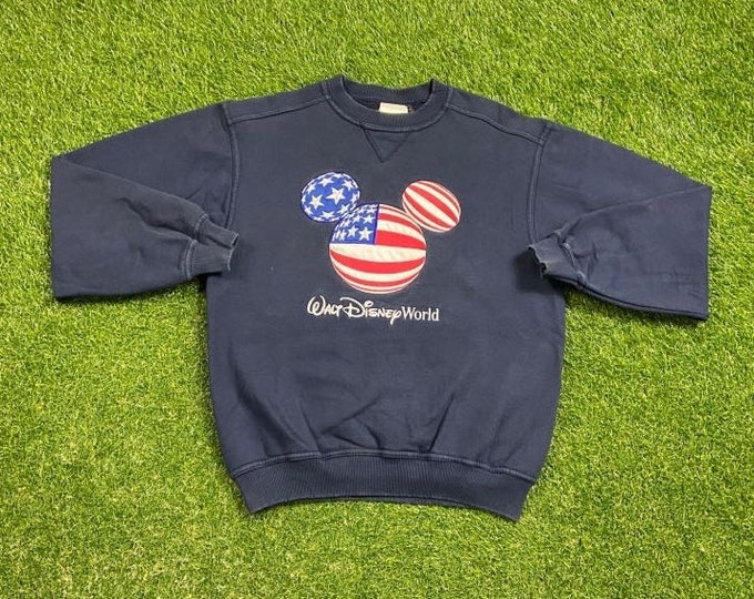 Vintage Walt Disney World Crewneck Sweatshirt Size Medium M Mickey Mouse WDW Magic Kingdom Disneyland Classic Rare 1990s 90s Pull Over
