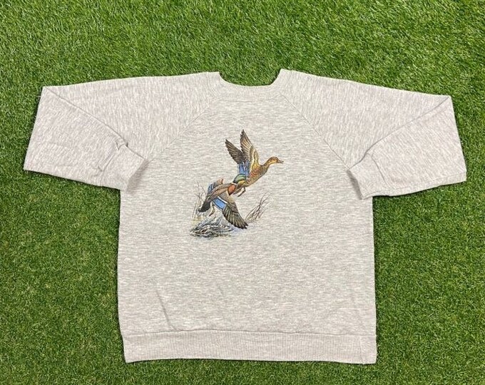 Vintage Ducks Crewneck Sweatshirt Champion Brand Made USA Size Xtra Large XL Quality Warm Animal Graphic Pull Over 1970s 70s Tri Blend Rayon