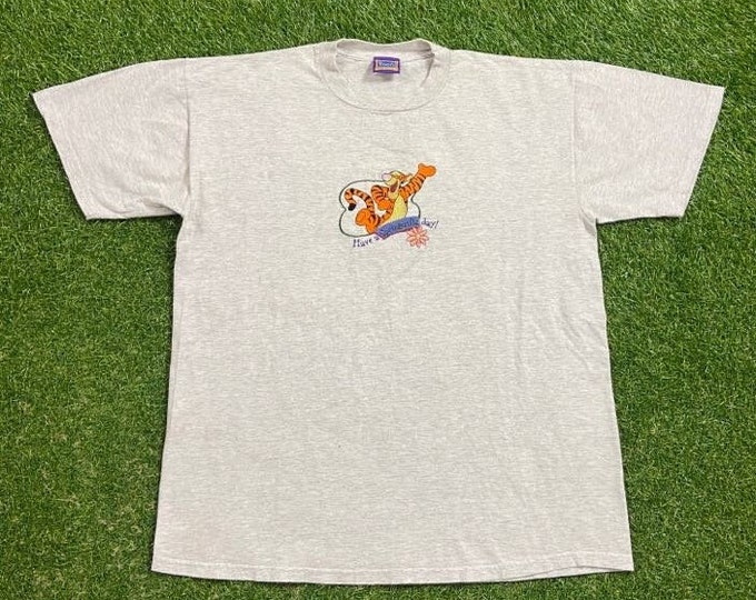 Vintage Tigger T Shirt Tee Size Large L Winnie The Pooh Walt Disney World WDW Classic Cartoon Mickey Mouse Pooh 1990s 90s