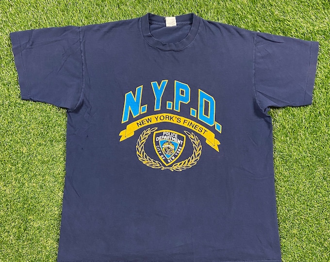 Vintage NYPD New York City Police Department T Shirt Tee Fruit of the Loom Made USA Size Xtra Large XL Nyc Officer Cop 1990s 90s