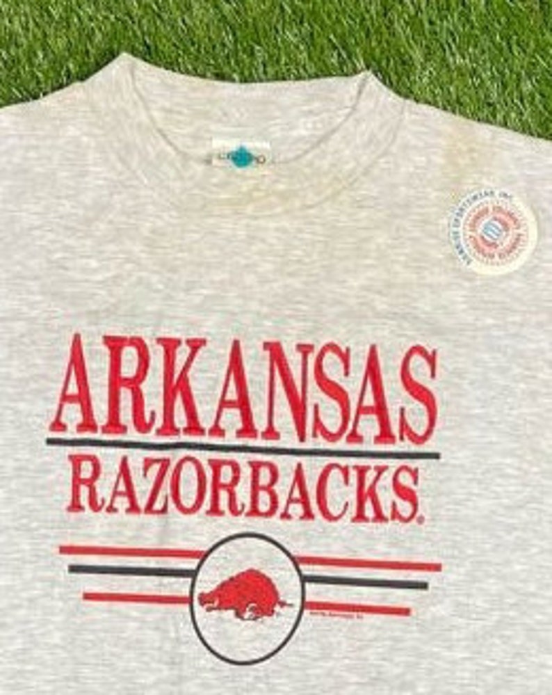 Vintage Arkansas Razorbacks Spell Out Tee T Shirt NCAA College Brand