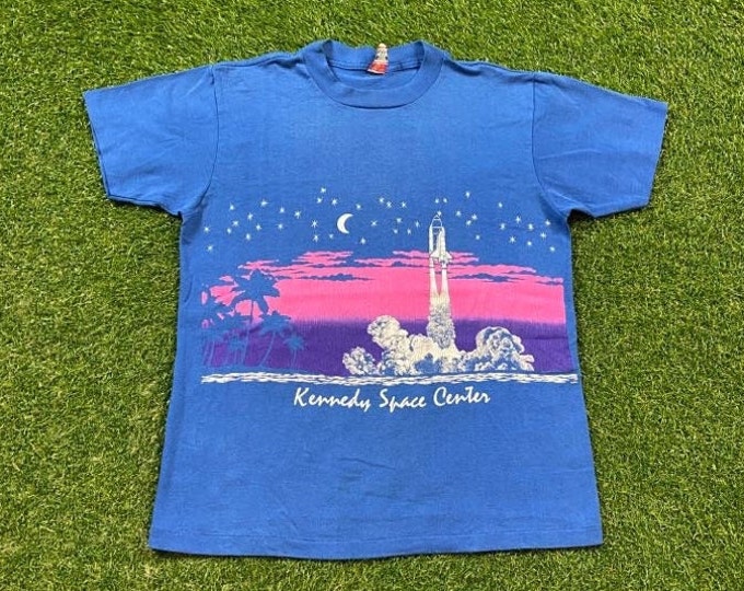 Vintage Kennedy Space Center T Shirt Tee Made USA Size Medium M One Giant Leap for Mankind Florida Unique Galaxy Moon Space NASA 1980s 80s