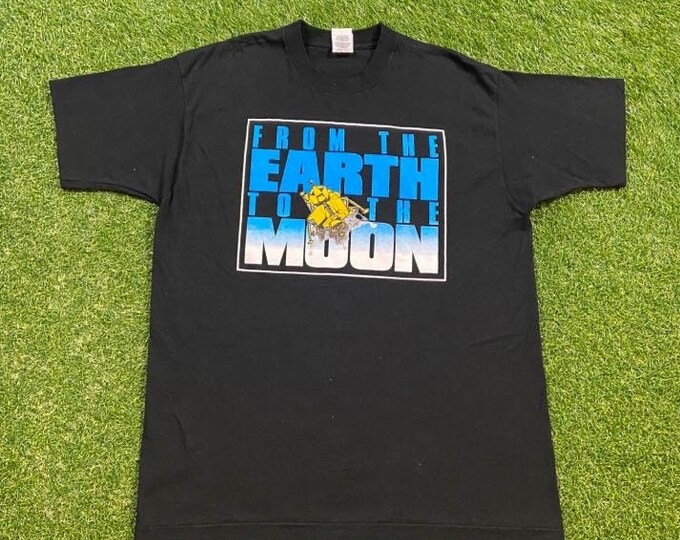 Vintage From the Earth to the Moon T Shirt Tee Size Xtra Large XL HBO NASA Kennedy Space Center One Giant Leap for Mankind Galaxy Moon Space