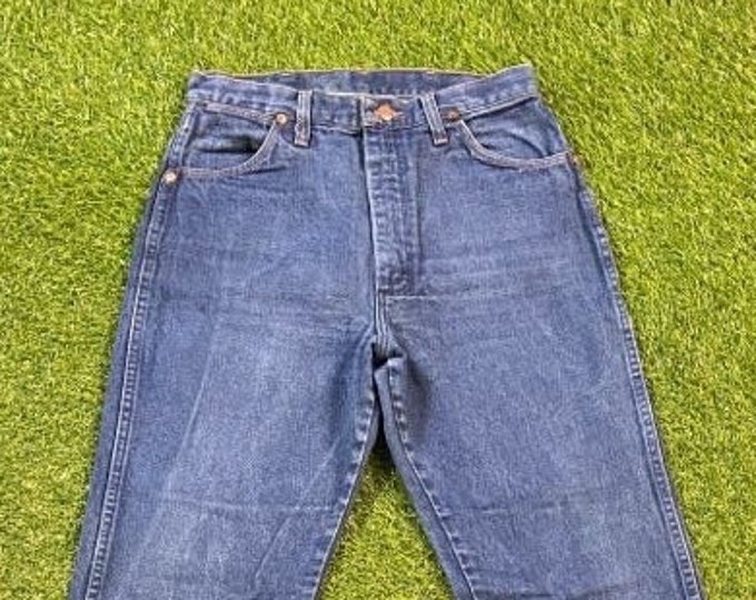 Vintage Wrangler Jeans Size 11 x 32 American USA Classic Blue Jean Pants Bottoms True Vtg 1990s 90s