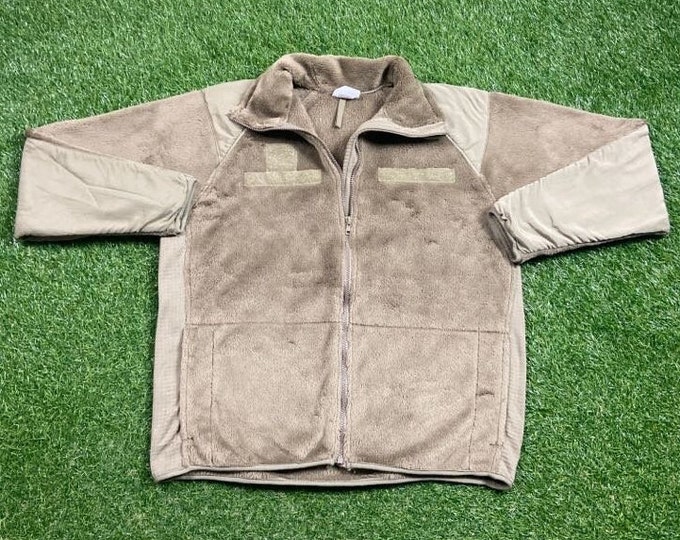 Vintage Brown Fleece Sweater Size Medium M Outside Wear Warm Cozy Comfy Hiking 1990s 90s Military Issued Government Army Deep Pile