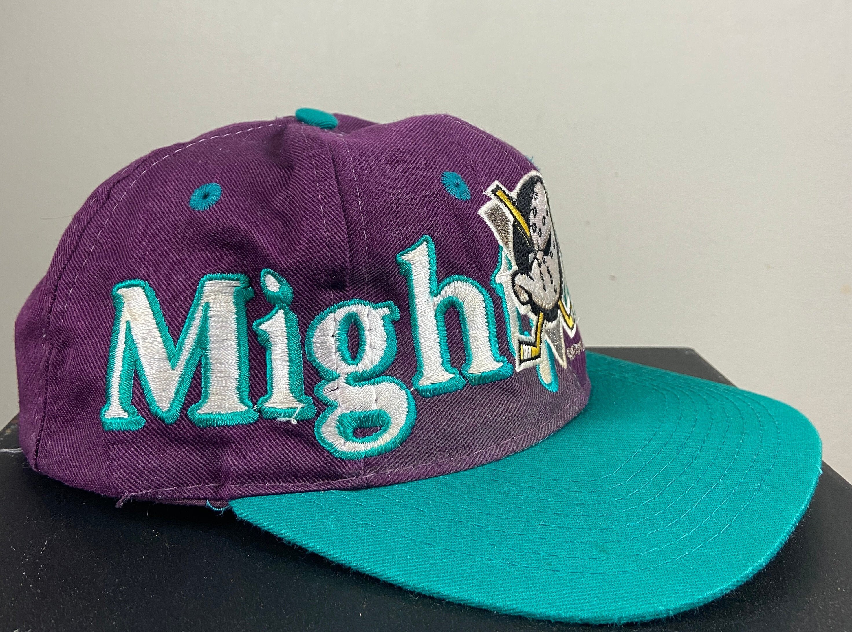 Vintage NHL Anaheim Mighty Ducks #1 Apparel Logo Snapback Hat Cap size 7