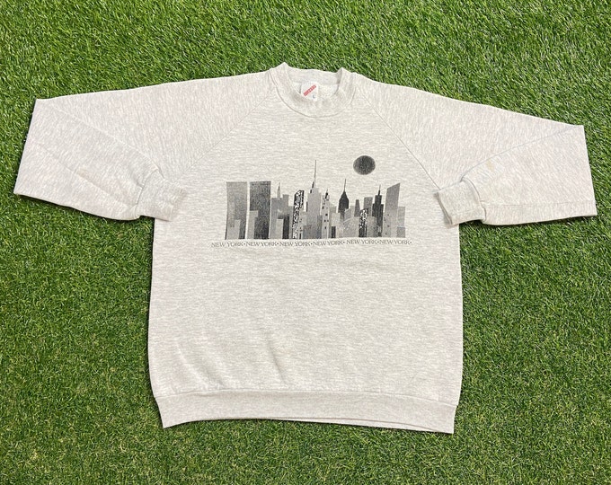 Vintage New York Crewneck Sweatshirt Made USA Size Large L Big Apple Broadway NYC Manhattan 1990s 90s Pull Over Oversized