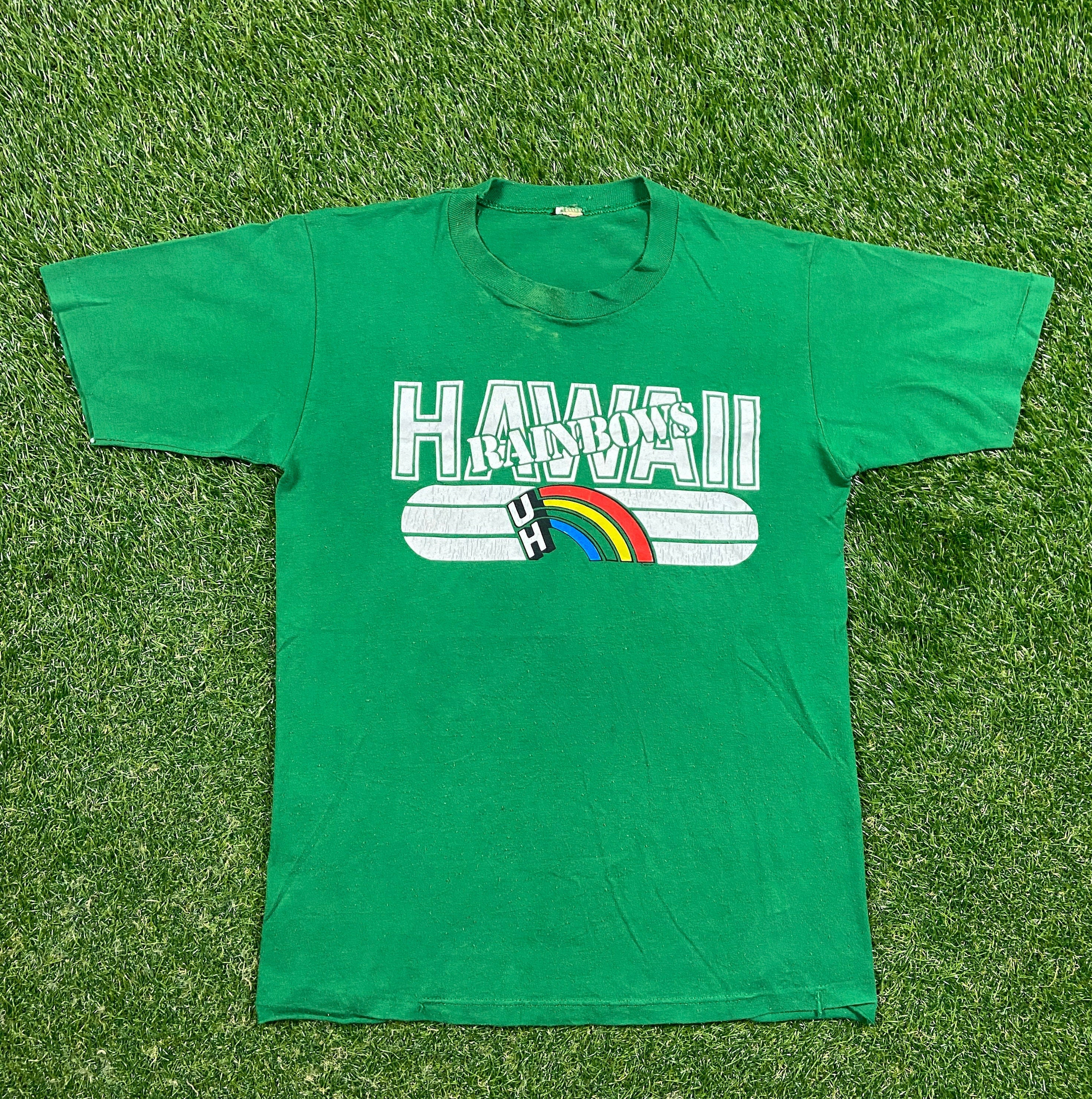 University of Hawaii Rainbow Warriors NCAA Basketball Tee T-Shirt Small