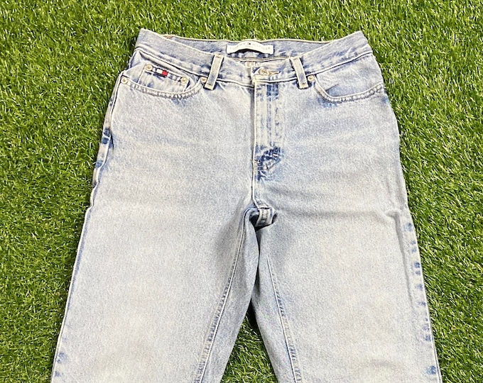 Vintage Tommy Hilfiger Jeans Size 4 Quality Classic TH Apparel American Clothing Brand Comfortable Fit Streetwear Flag 1990s 90s