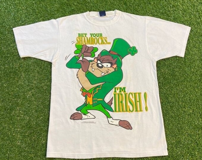 Vintage Looney Tunes Taz T Shirt Tee Honors Size Medium M Cartoon Tazmanian Devil Warner Bros Space Jam St Patricks Day Irish 1990s 90s