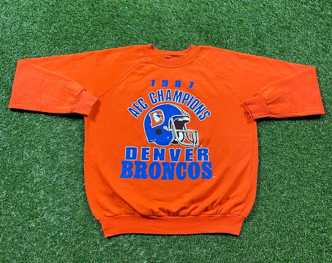 Vintage Denver Broncos Crewneck Sweatshirt Size Small S NFL Football Colorado Elway 1980s 80s Pull Over Oversized