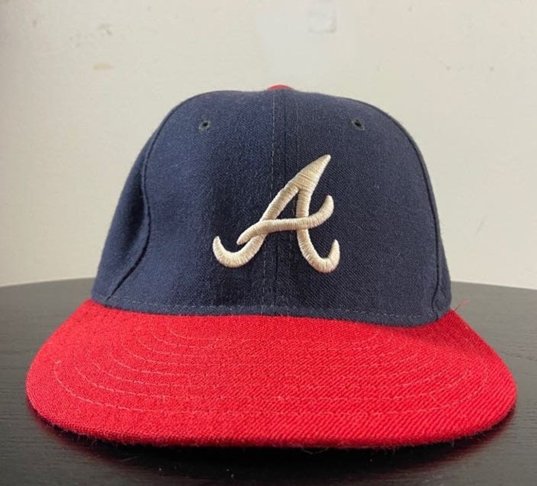 Vintage Atlanta Braves Fitted Hat New Era Made USA Size 7 1/8 