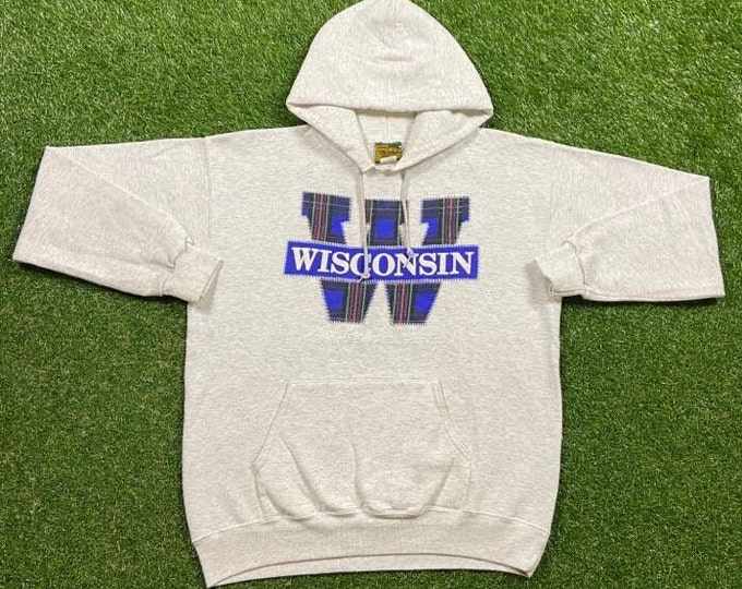 Vintage Wisconsin Badgers Hoodie Sweatshirt Nutmeg Mills Made USA Size Large NCAA College Football Madison Pull Over Oversized