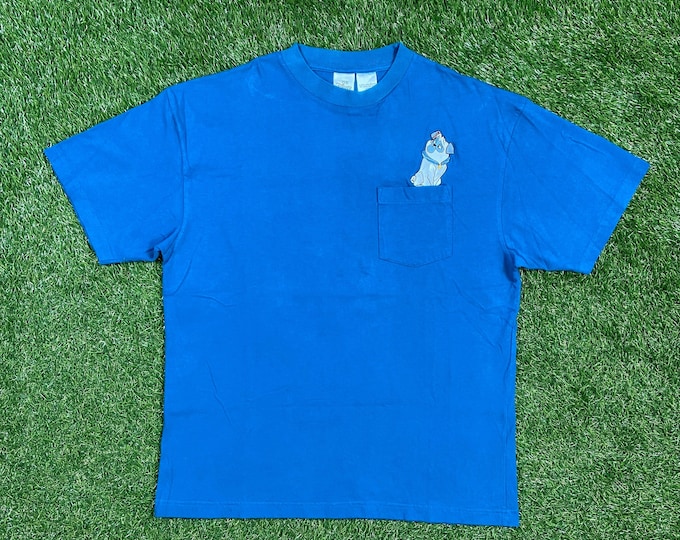 Vintage Pocahontas Percy the Pug Pocket T Shirt Tee The Disney Store Size Xtra Large XL Walt Disney World 1995 Animation Film 1990s 90s Rare