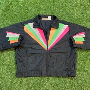 Vintage Graphic Windbreaker Zip Up Jacket Outer Stuff ll Size Small S Multicolor Streetwear Sport Active Wear Classic Light Rain Coat 1990s