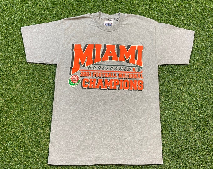 Vintage University of Miami Hurricanes 2001 National Champions T Shirt Tee Size Medium M 305 The U Florida NCAA College Football 00s
