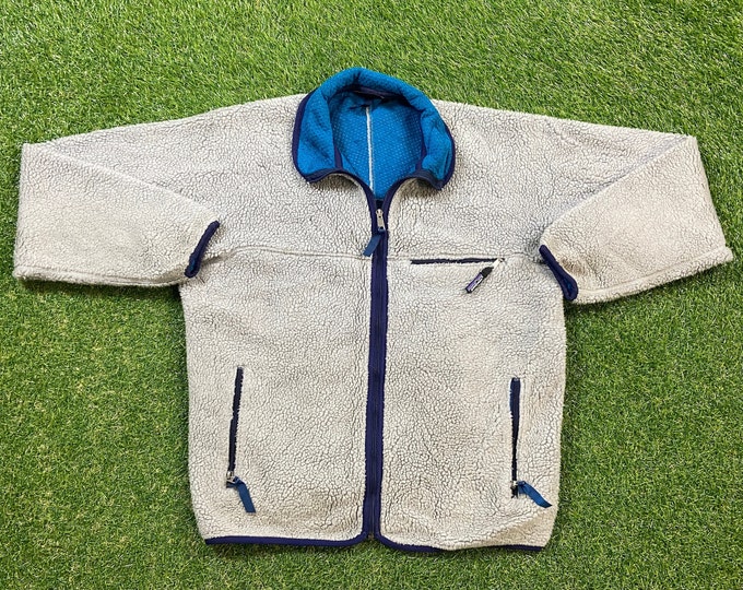 Vintage Patagonia Sweater Made USA Size Large L Classic Outdoor Clothing Hiking 1980s 80s Pile Synchilla