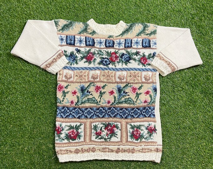 Vintage Floral Knitted Crewneck Sweater Size Medium M Flower Quality Comfortable Fit 1990s Original Fall Winter Warm Cozy 90s