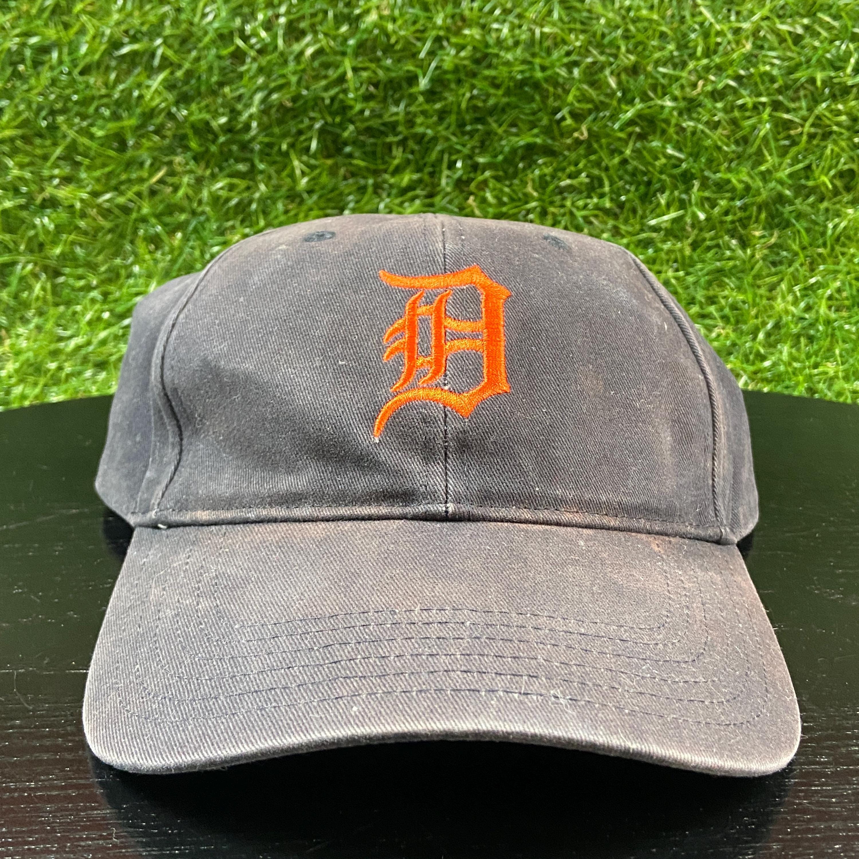 80年代デトロイトヴィンテージキャップ Detroit 80s Fitted Hat - Etsy Canada