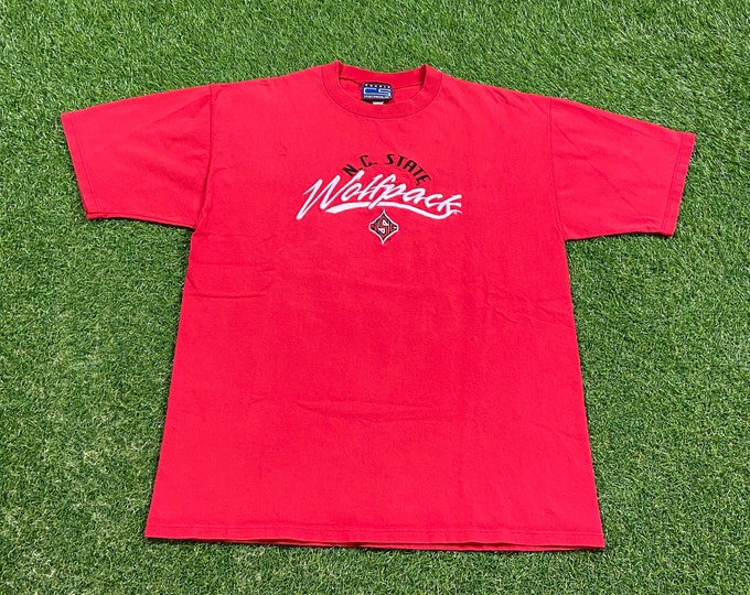 Vintage NC State University WolfPack T Shirt Tee Made USA Size Large L NCAA College Basketball Winona North Carolina 1990s 90s