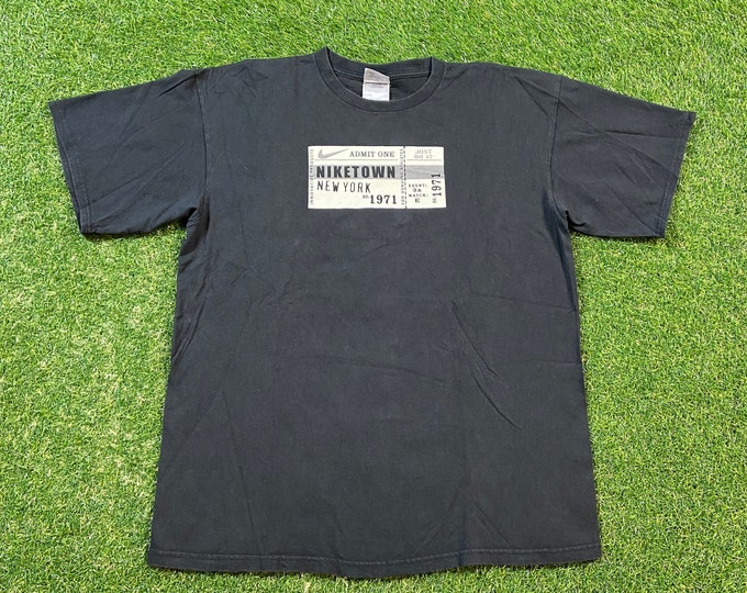 Vintage Niketown New York T Shirt Tee Nike Size Large L Just Do It Jordan Classic Sportswear Nike Air 1990s 90s