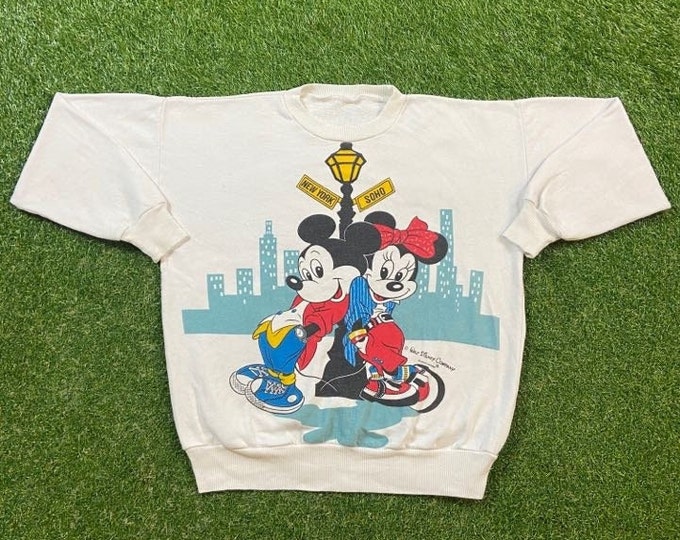 Vintage Mickey & Minnie Mouse Crewneck Sweatshirt Size Large L Walt Disney World Magic Kingdom Disneyland 1990s 90s Pull Over Oversized